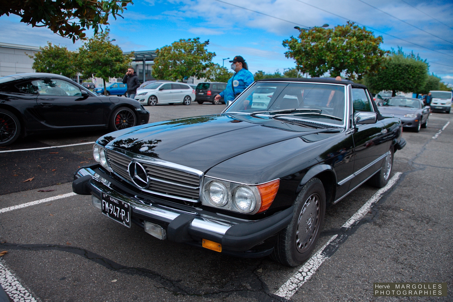 Mercedes 560 SL-02.jpg